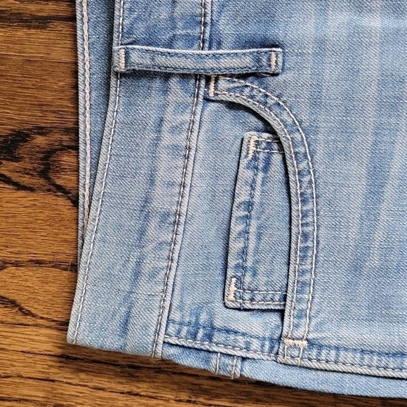 HOLLISTER Blue Whisker Light Wash Cut off Cuffed Jean Denim Micro Shorts Sz.28 - Picture 3 of 11